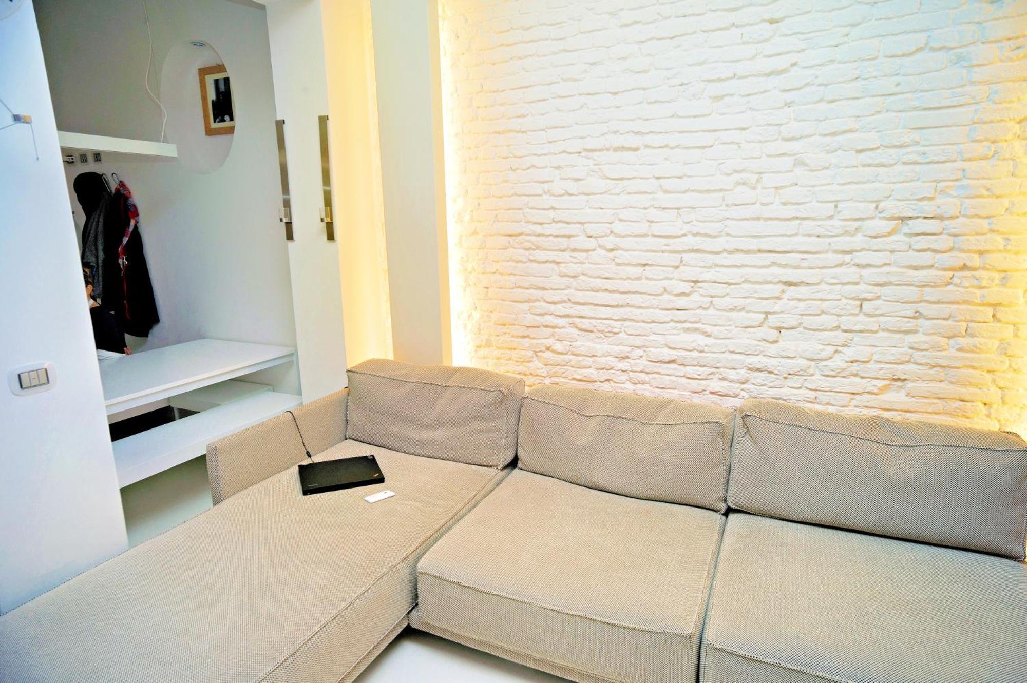 Elegant And Modern Loft In Medieval Bologna Buitenkant foto