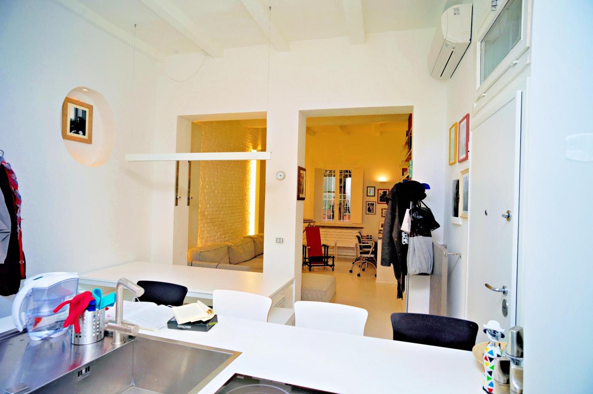 Elegant And Modern Loft In Medieval Bologna Buitenkant foto
