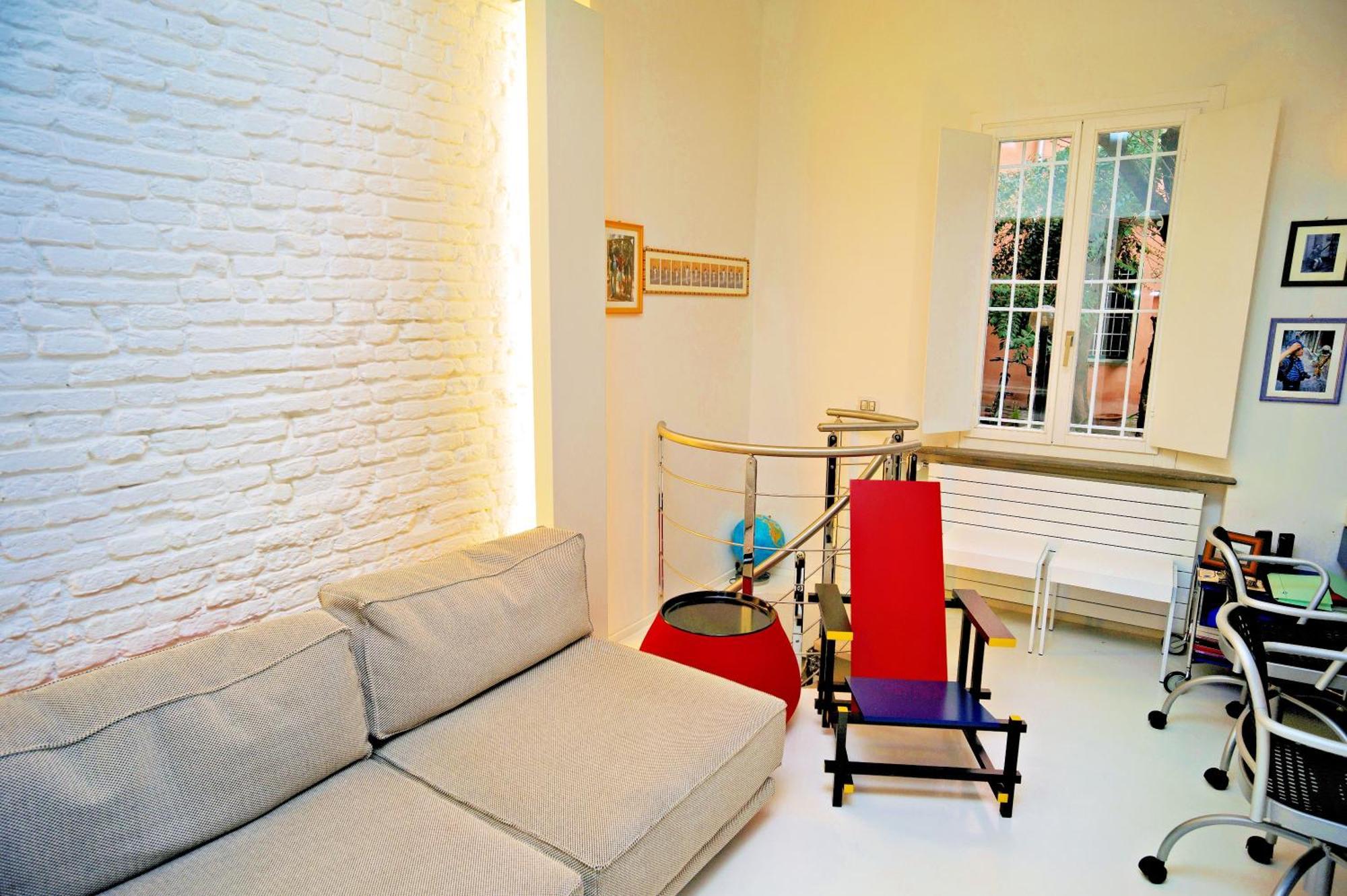 Elegant And Modern Loft In Medieval Bologna Buitenkant foto